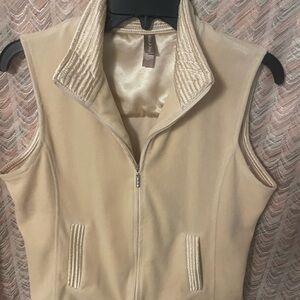 White Stag Cream Sleeveless Zip-Front Vest Size S 4-6